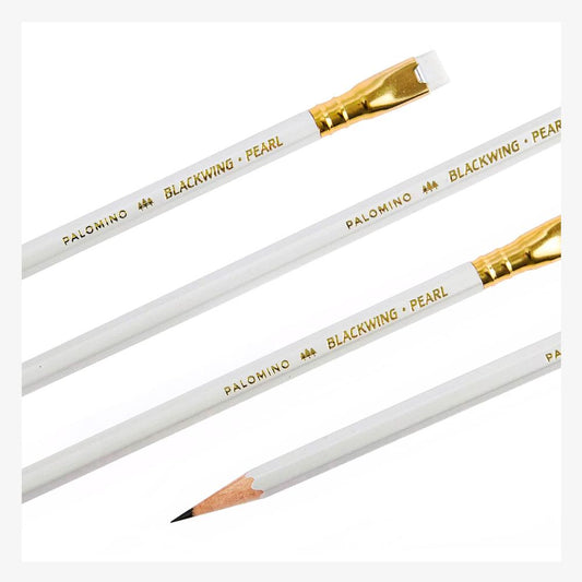 Palomino Blackwing Pearl set of 12 pencils detail
